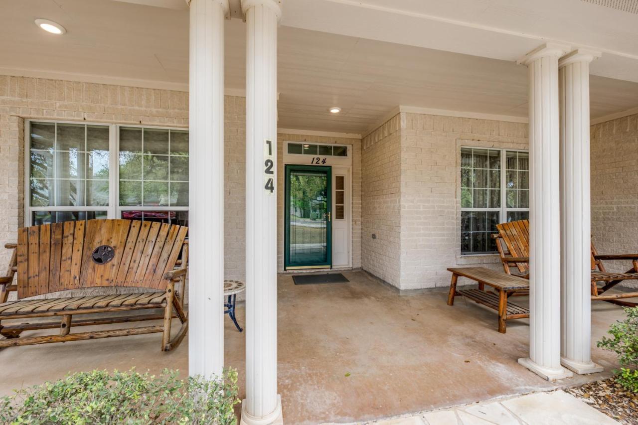 Spacious 5 Bdrm Home Mins To Wineries With Private Pool And Hot Tub! Джонсон-Сити Экстерьер фото