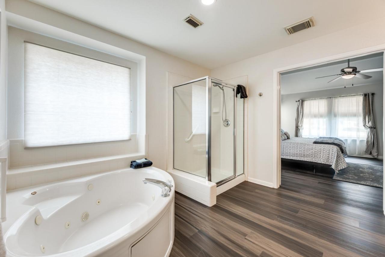 Spacious 5 Bdrm Home Mins To Wineries With Private Pool And Hot Tub! Джонсон-Сити Экстерьер фото