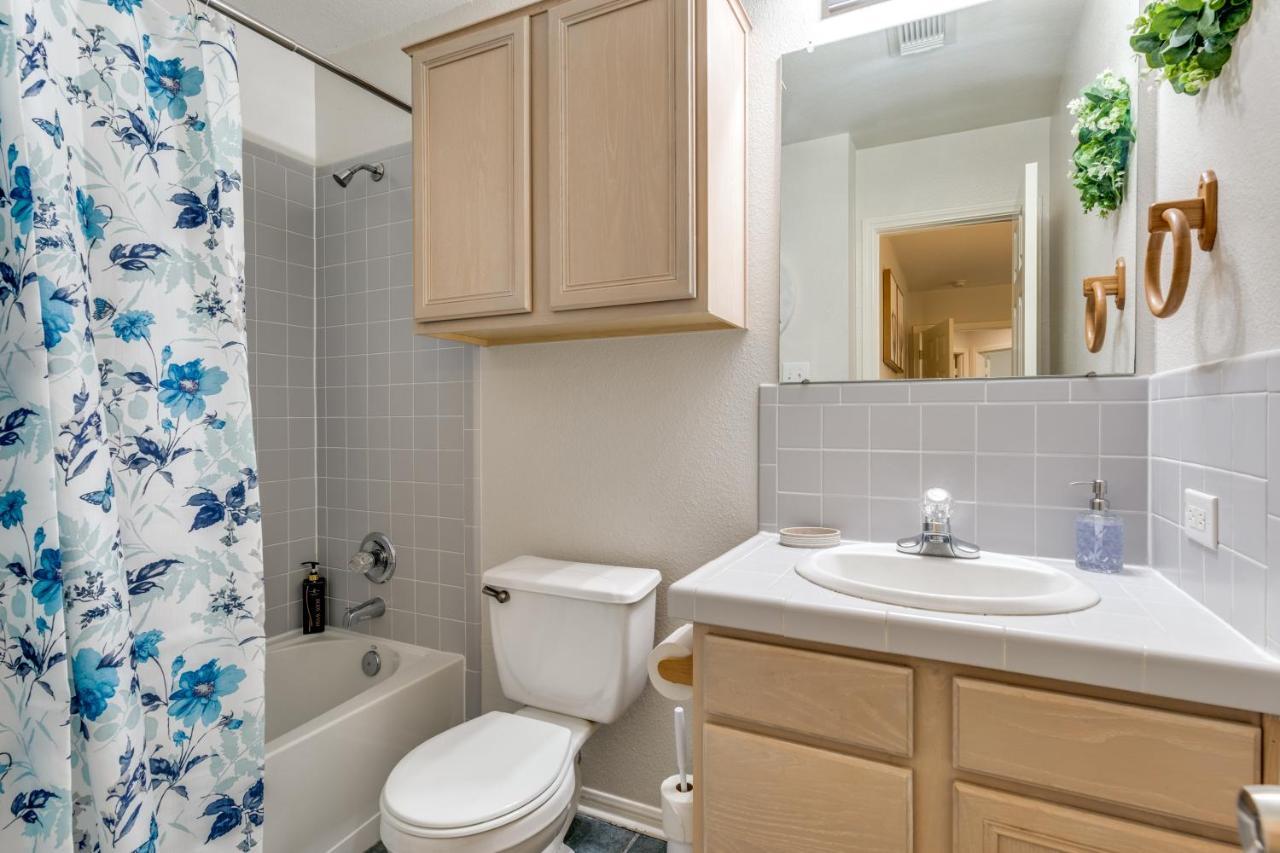 Spacious 5 Bdrm Home Mins To Wineries With Private Pool And Hot Tub! Джонсон-Сити Экстерьер фото
