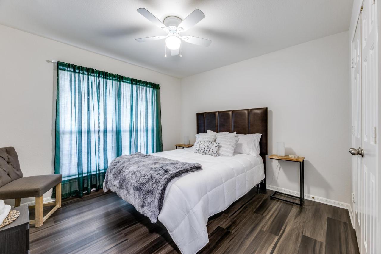 Spacious 5 Bdrm Home Mins To Wineries With Private Pool And Hot Tub! Джонсон-Сити Экстерьер фото