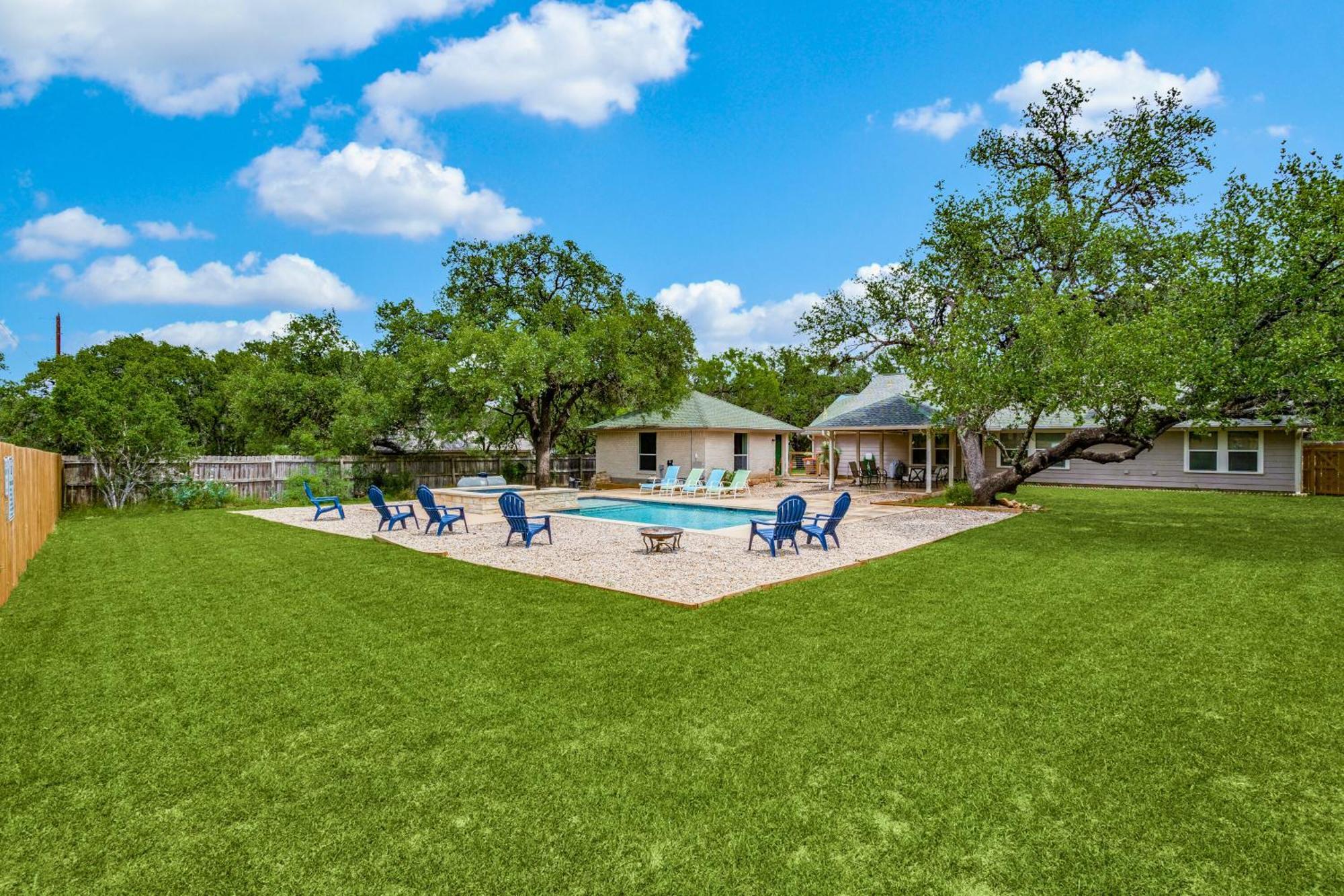 Spacious 5 Bdrm Home Mins To Wineries With Private Pool And Hot Tub! Джонсон-Сити Экстерьер фото