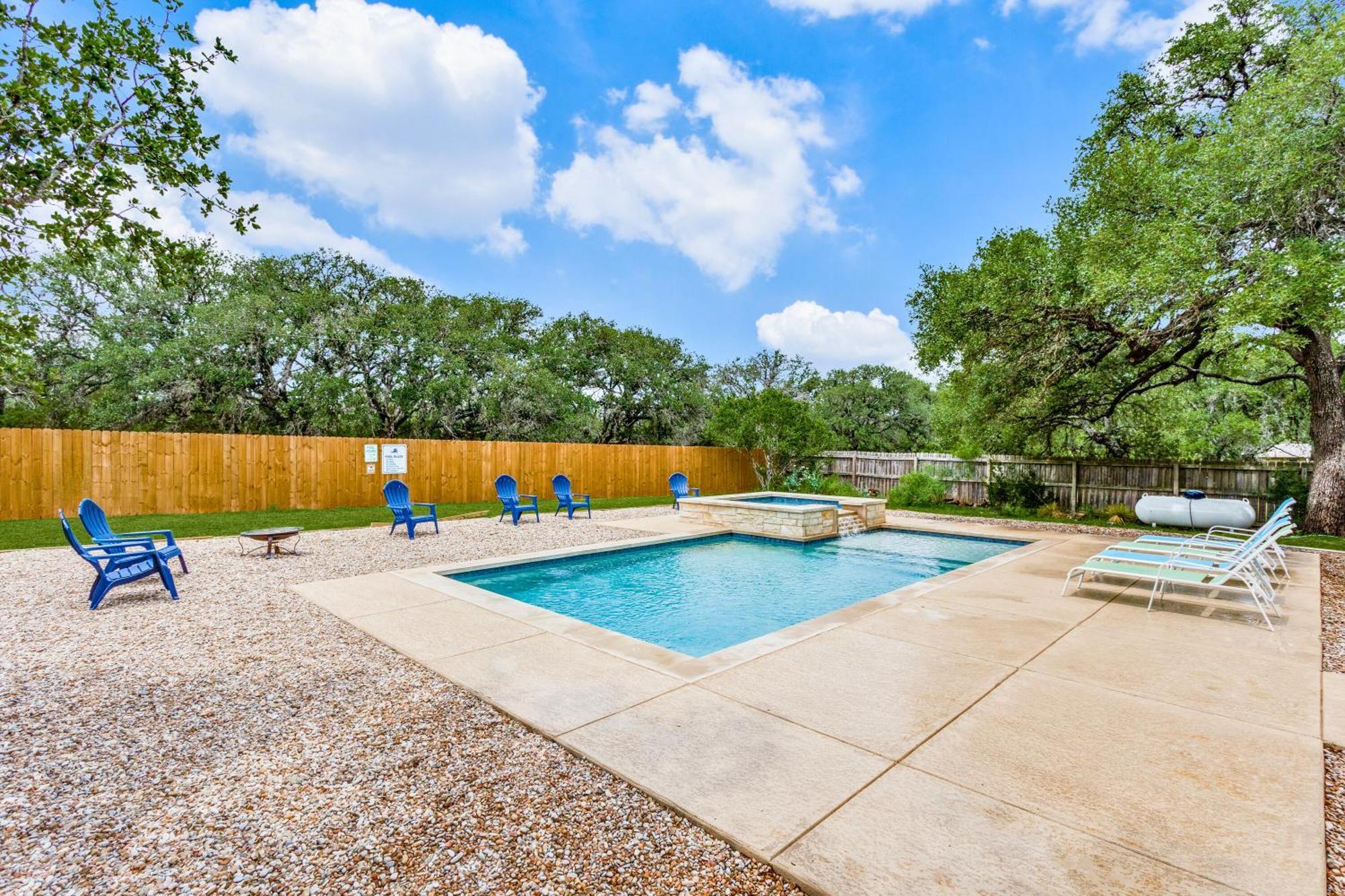 Spacious 5 Bdrm Home Mins To Wineries With Private Pool And Hot Tub! Джонсон-Сити Экстерьер фото