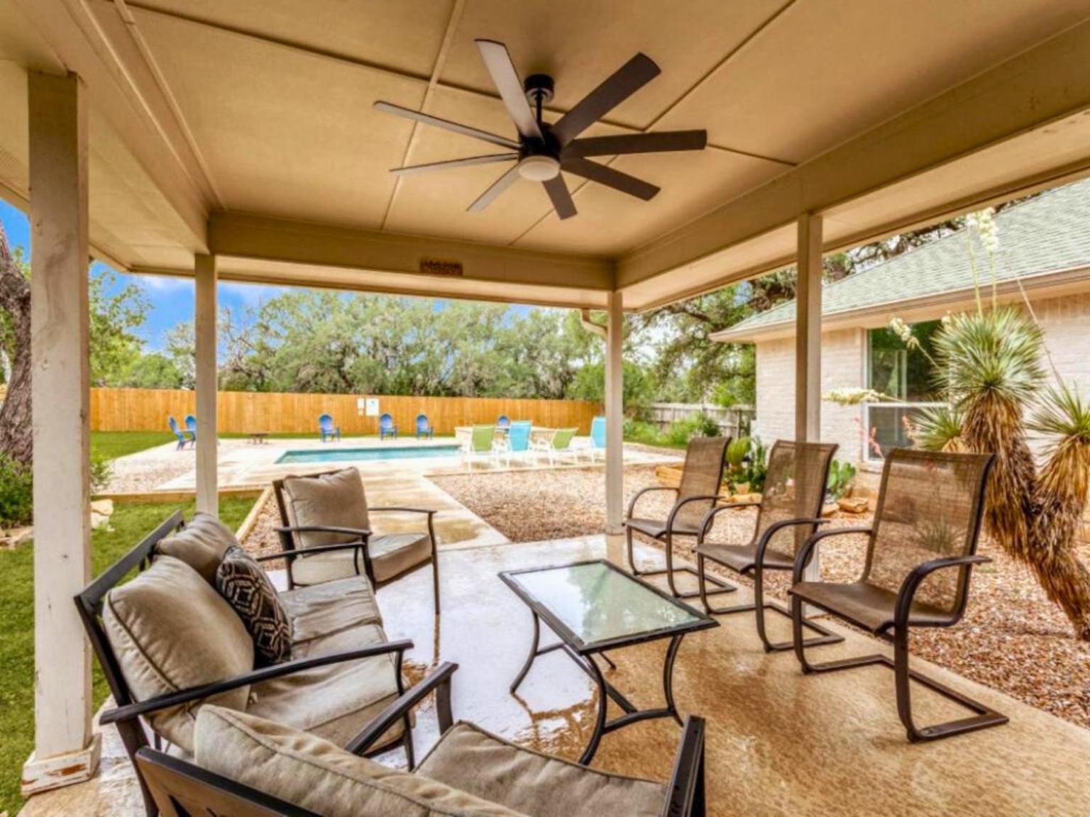 Spacious 5 Bdrm Home Mins To Wineries With Private Pool And Hot Tub! Джонсон-Сити Экстерьер фото